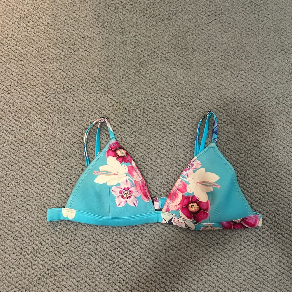Triangl bikini top
